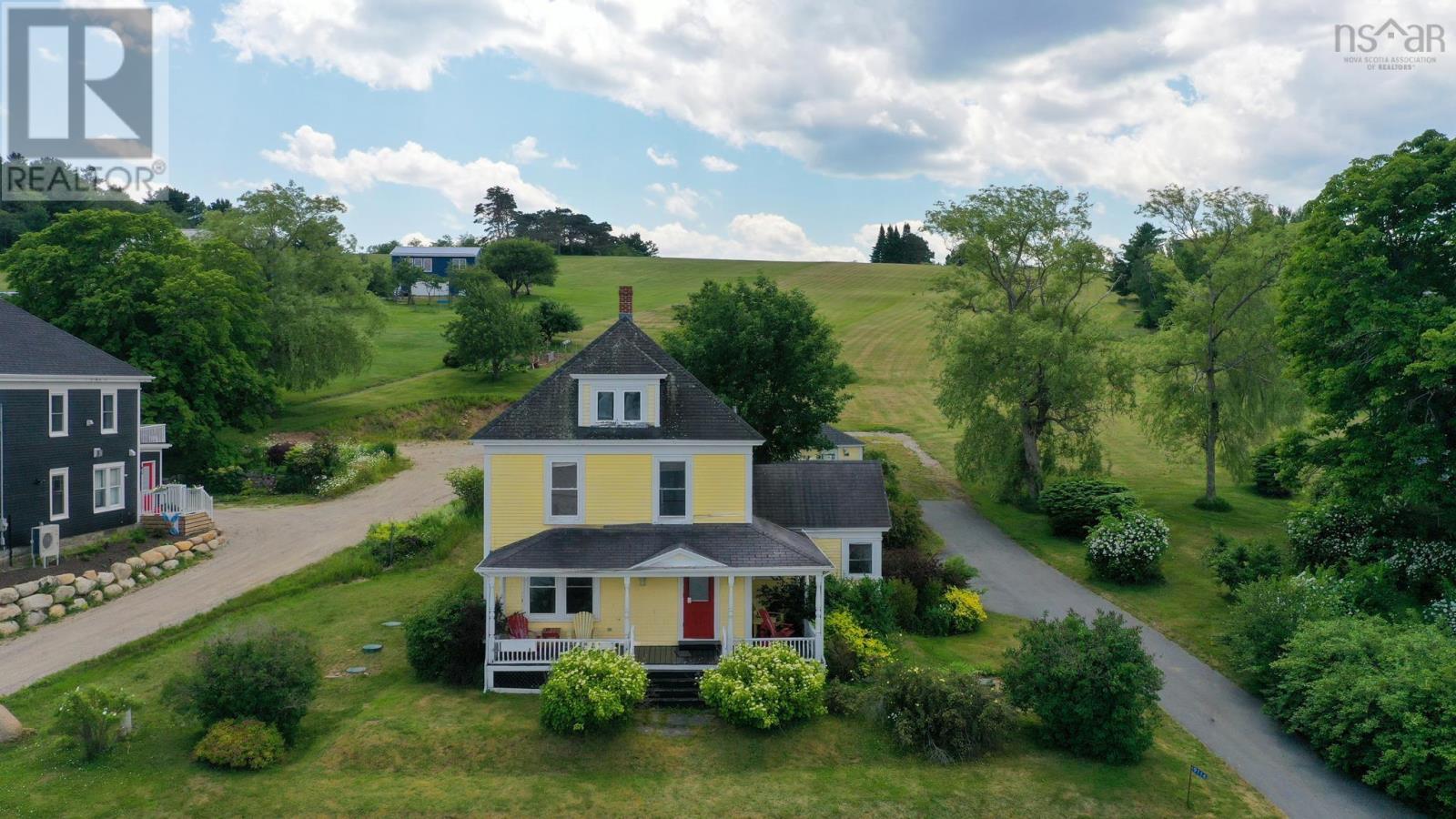 9114 3 Highway, 997 Main St Mahone Bay - 41