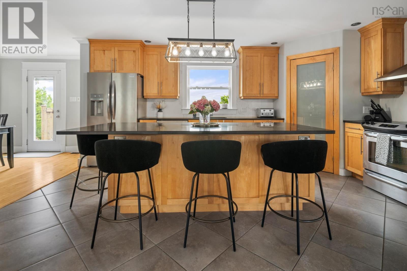 27 Barnsley Court - 5