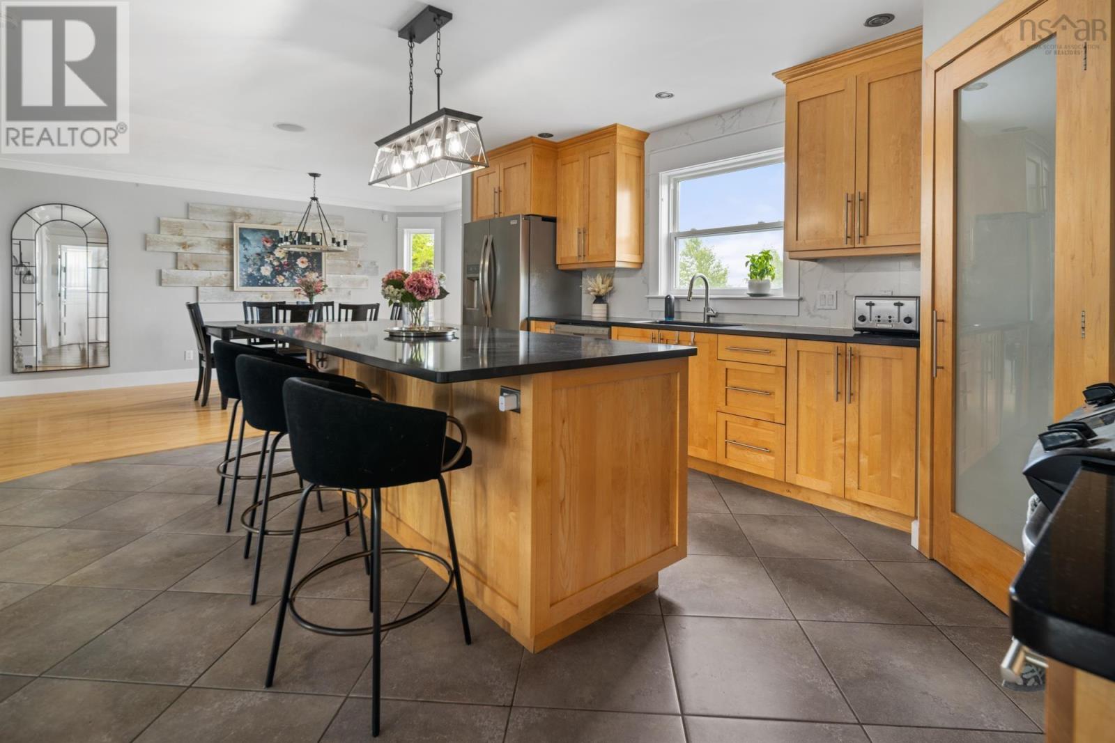 27 Barnsley Court - 6