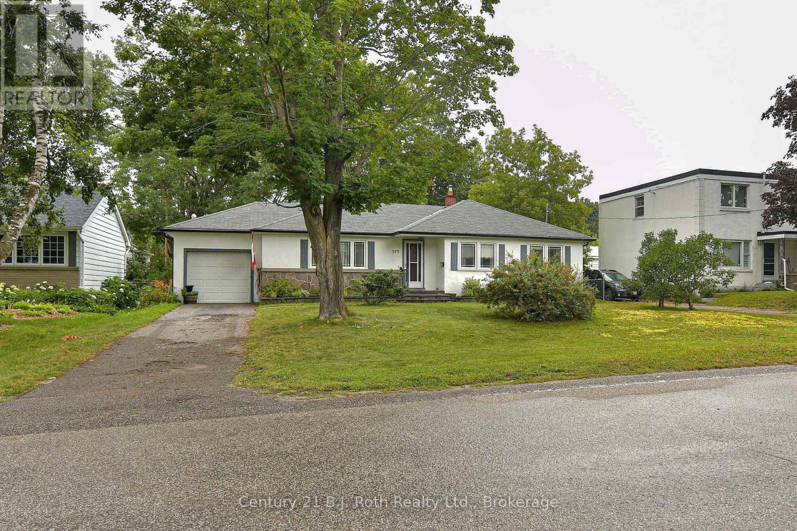 375 PARKHURST CRESCENT - 1