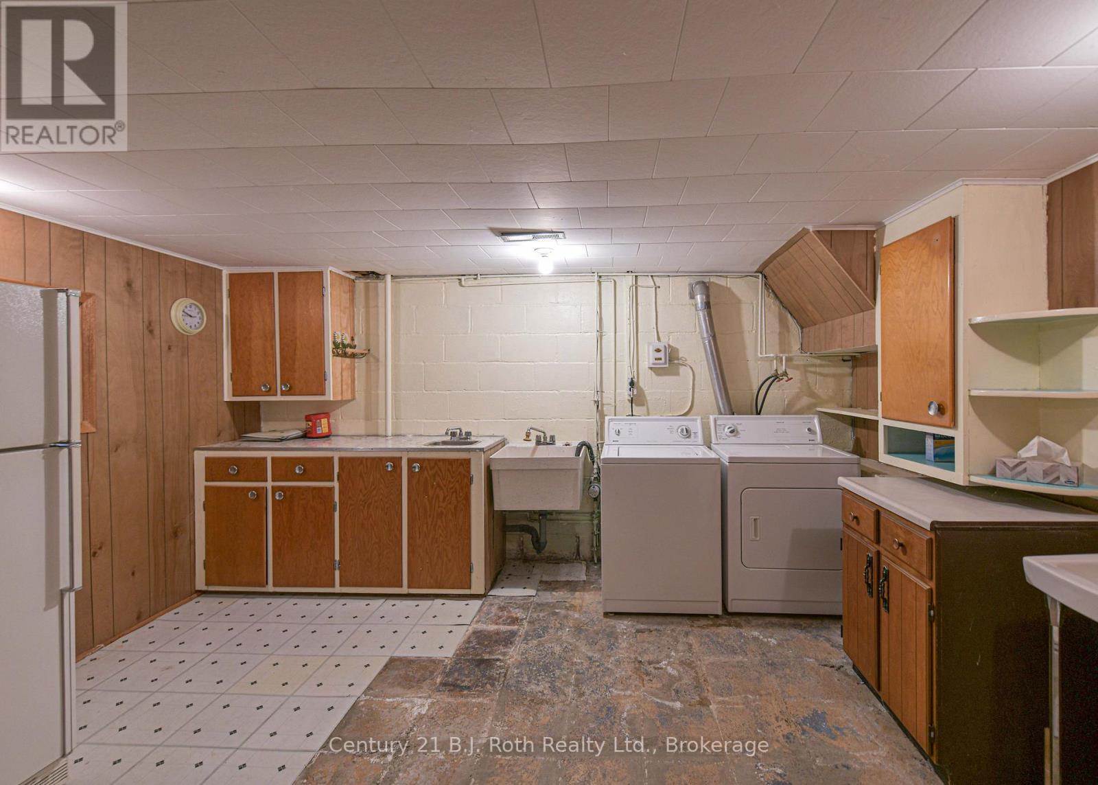 375 PARKHURST CRESCENT - 27