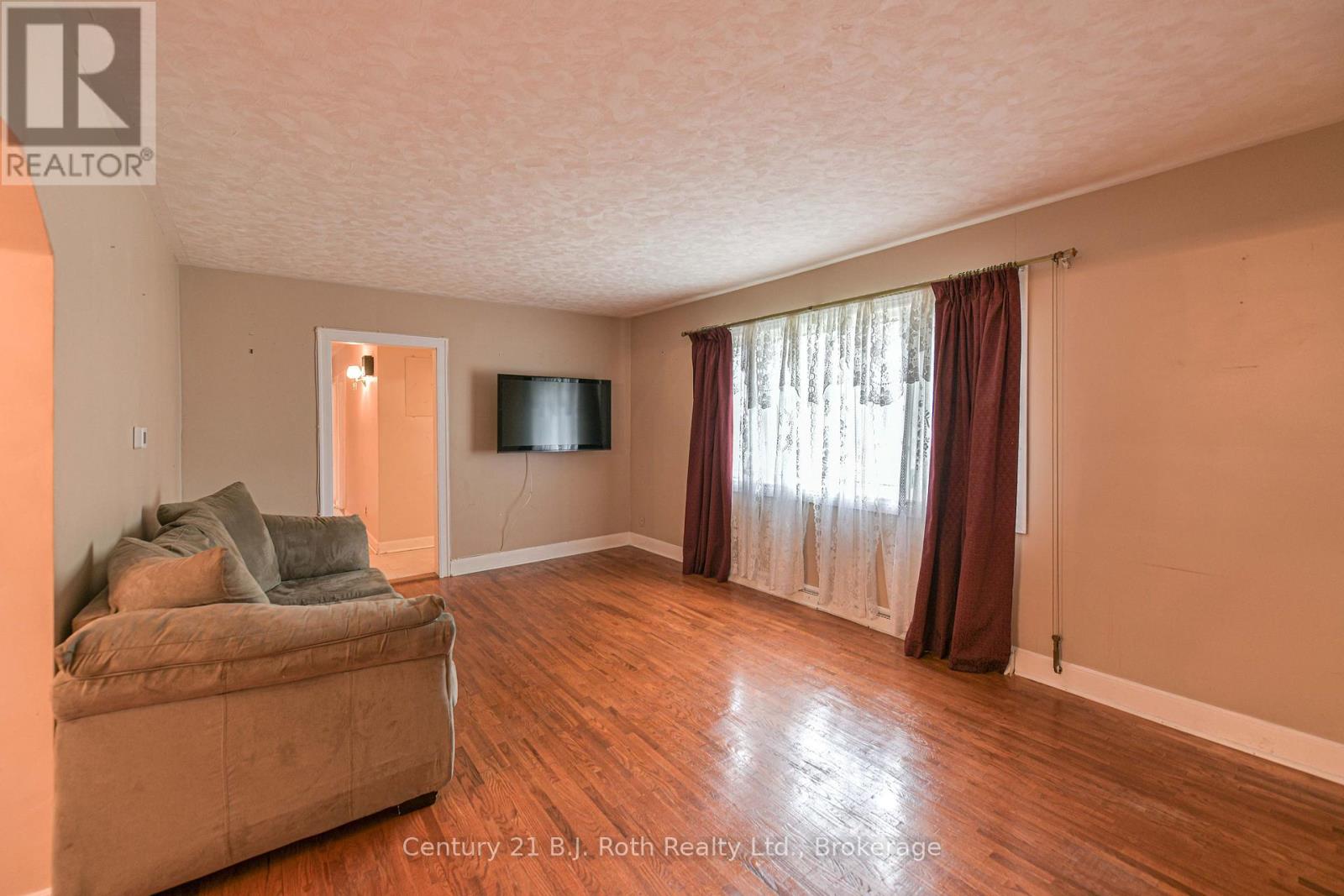 375 PARKHURST CRESCENT - 9