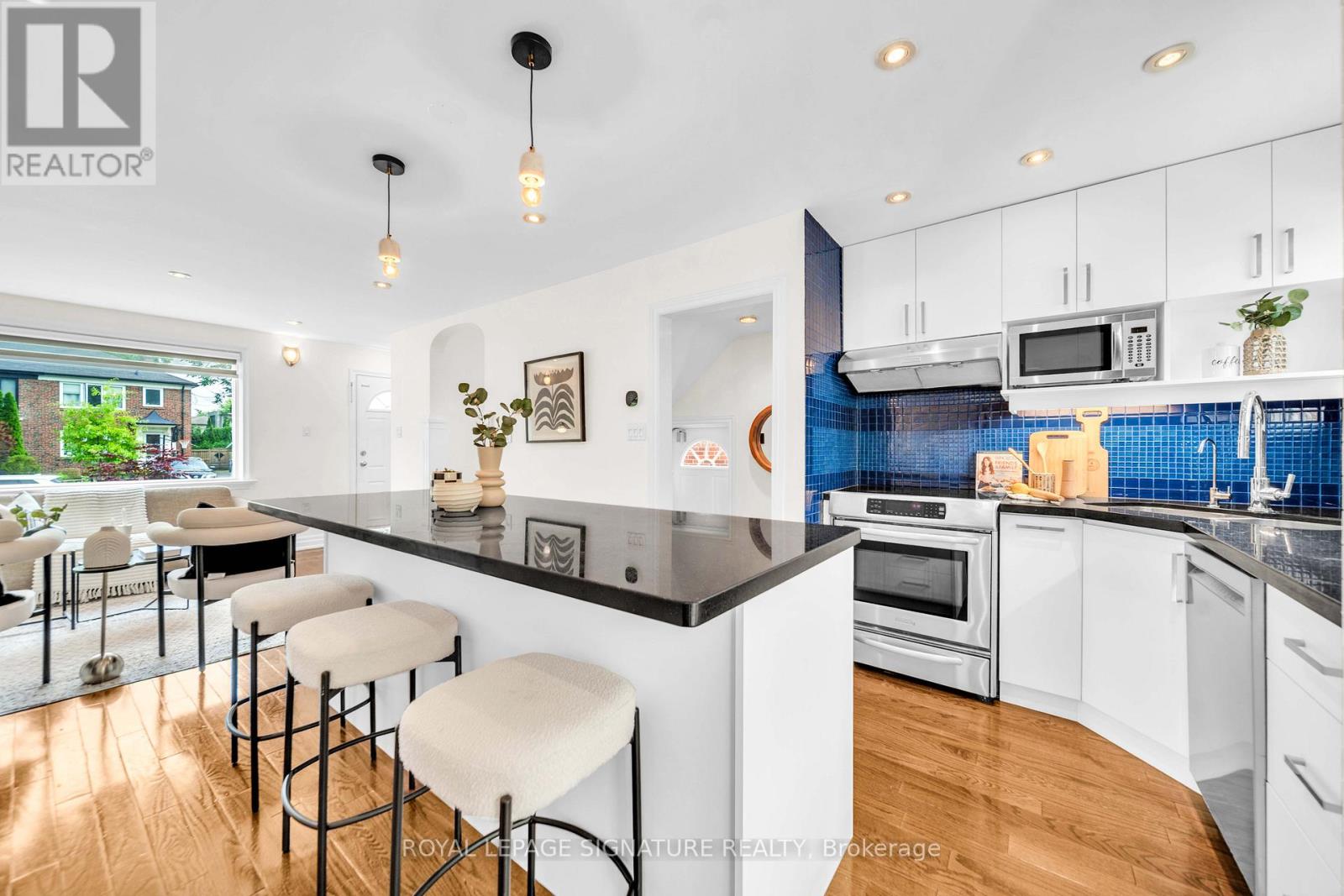 132 GLENVALE BOULEVARD - Image 10