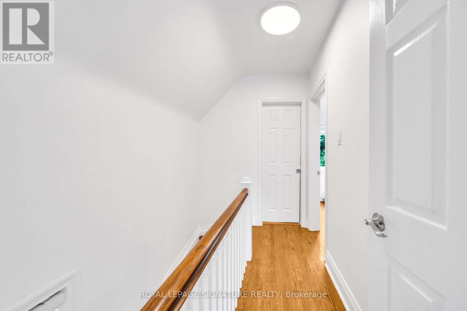 132 GLENVALE BOULEVARD - Image 12