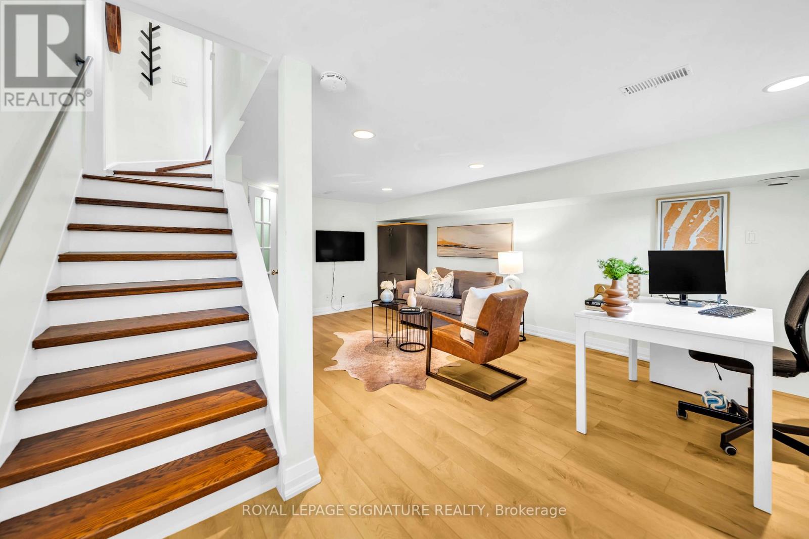 132 GLENVALE BOULEVARD - Image 20