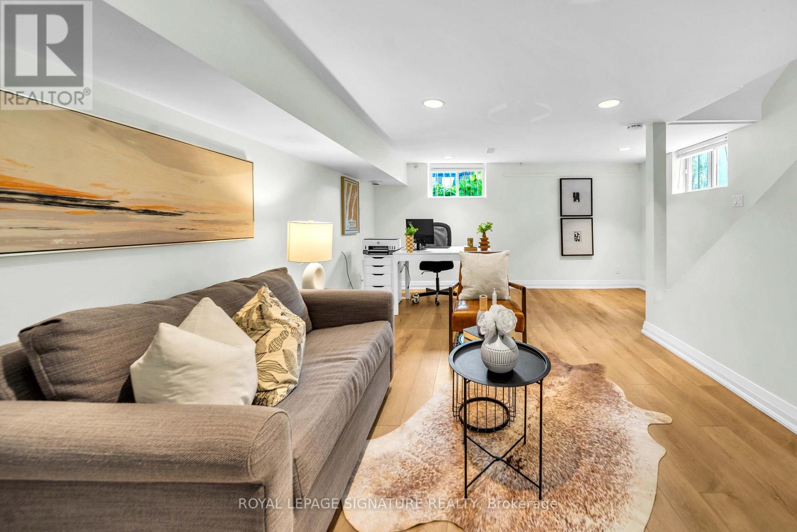 132 GLENVALE BOULEVARD - Image 23
