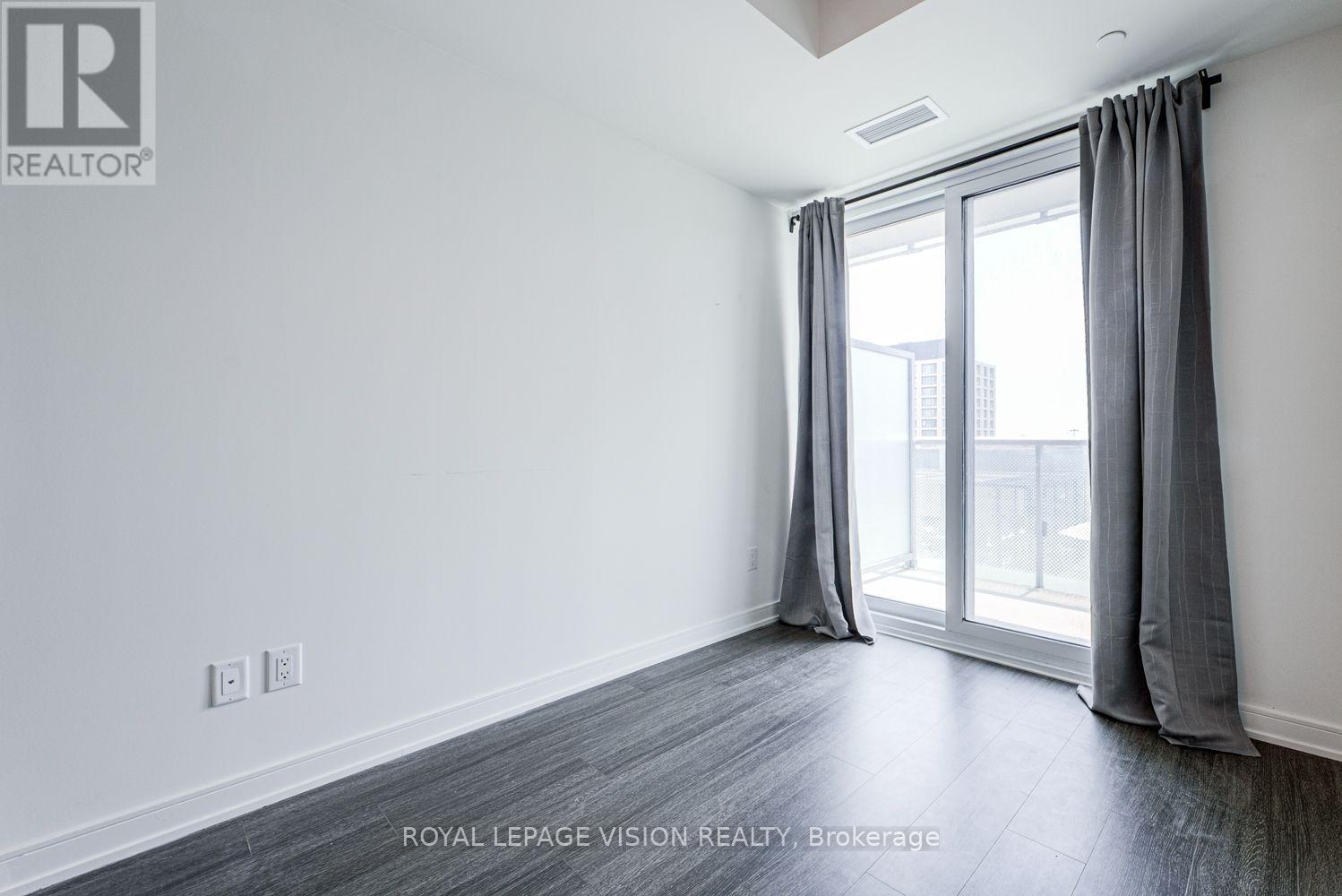 #1008 425 FRONT STREET E - 13
