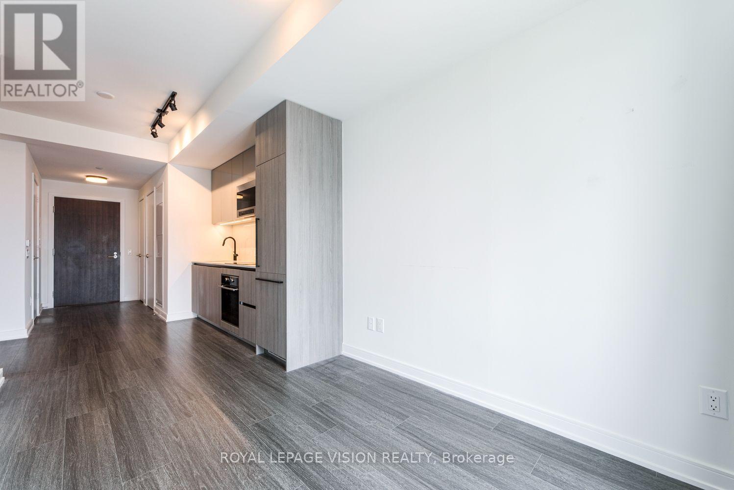 #1008 425 FRONT STREET E - 16