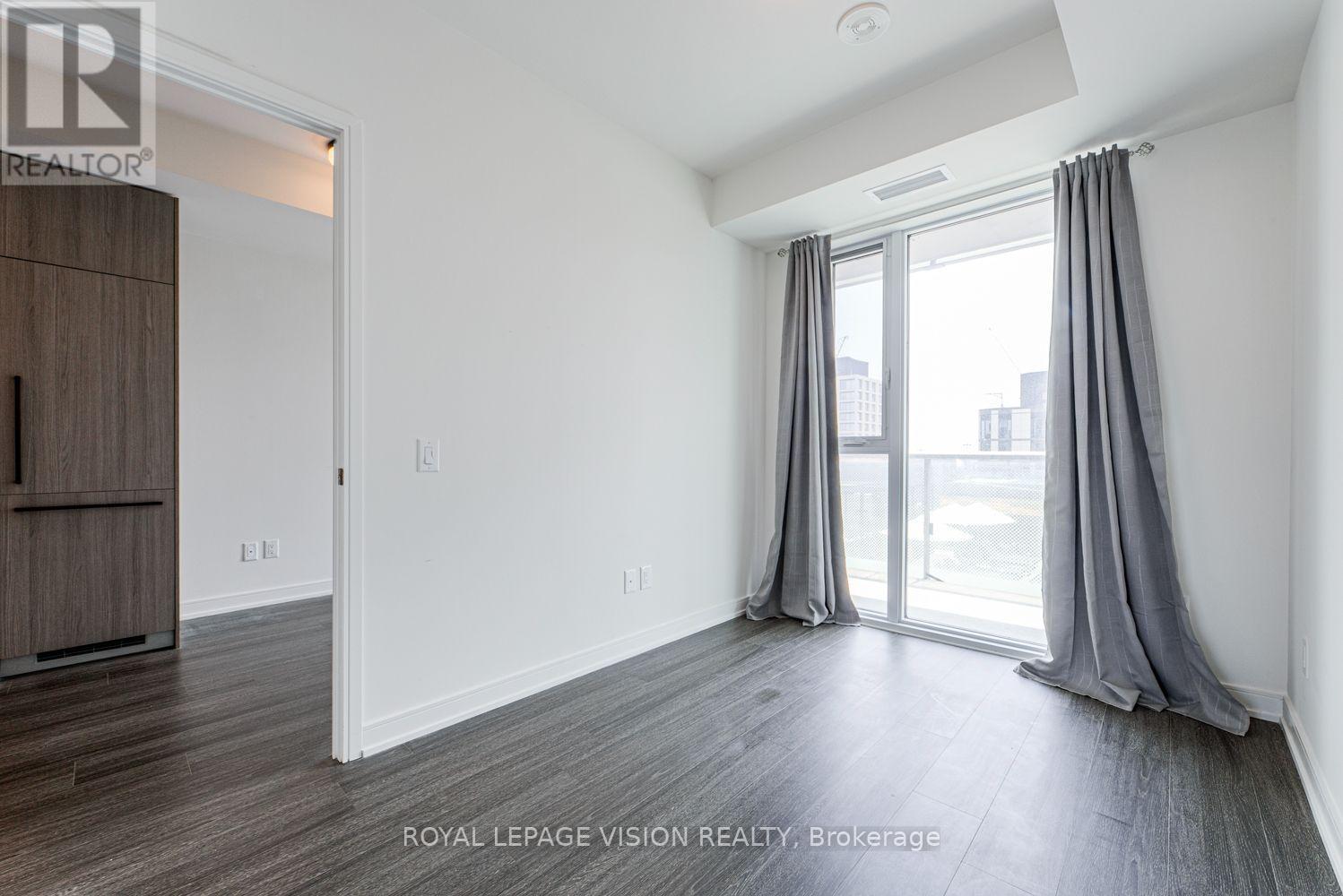 #1008 425 FRONT STREET E - 18