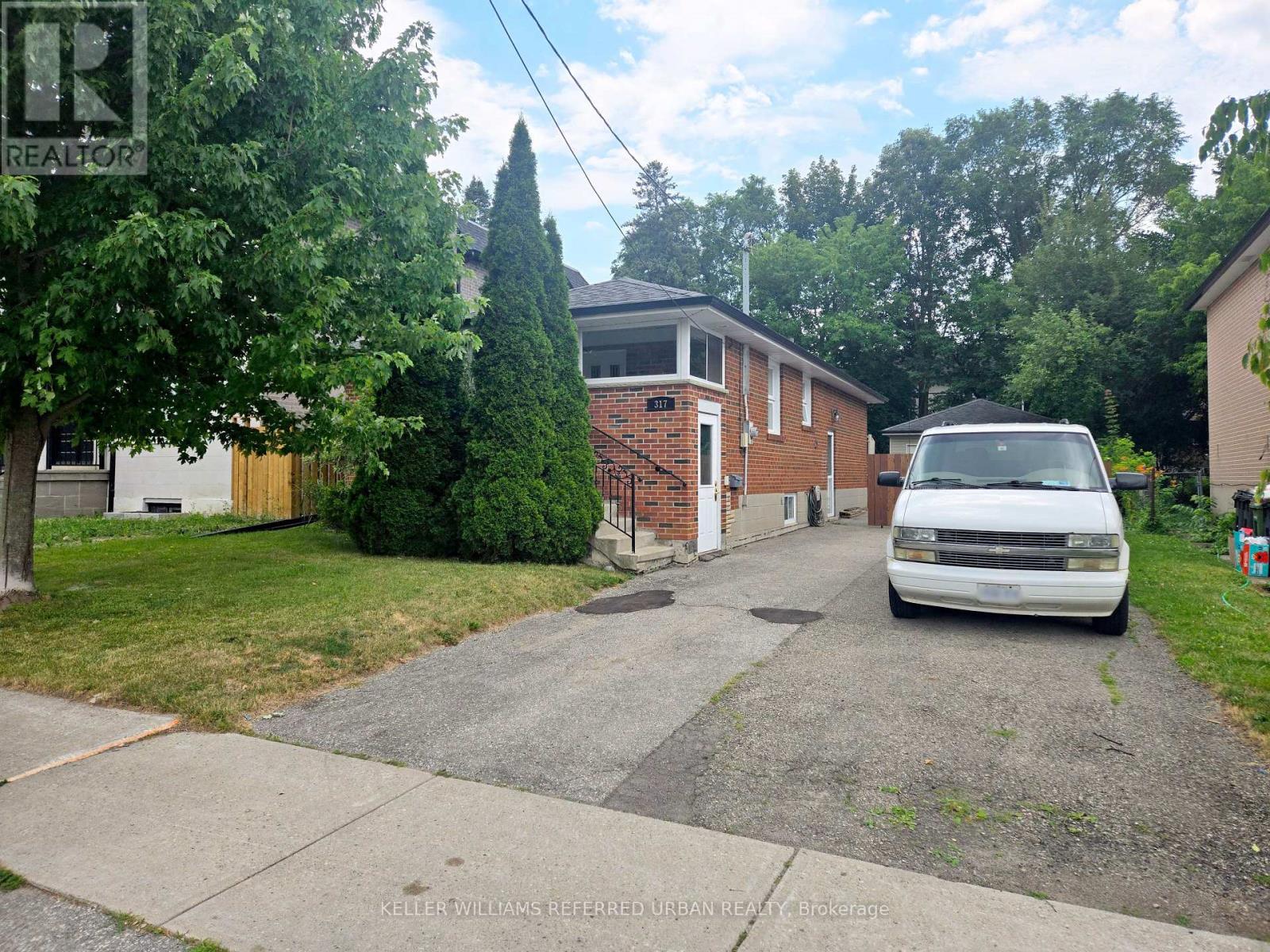 Photo of 317 Patricia Avenue