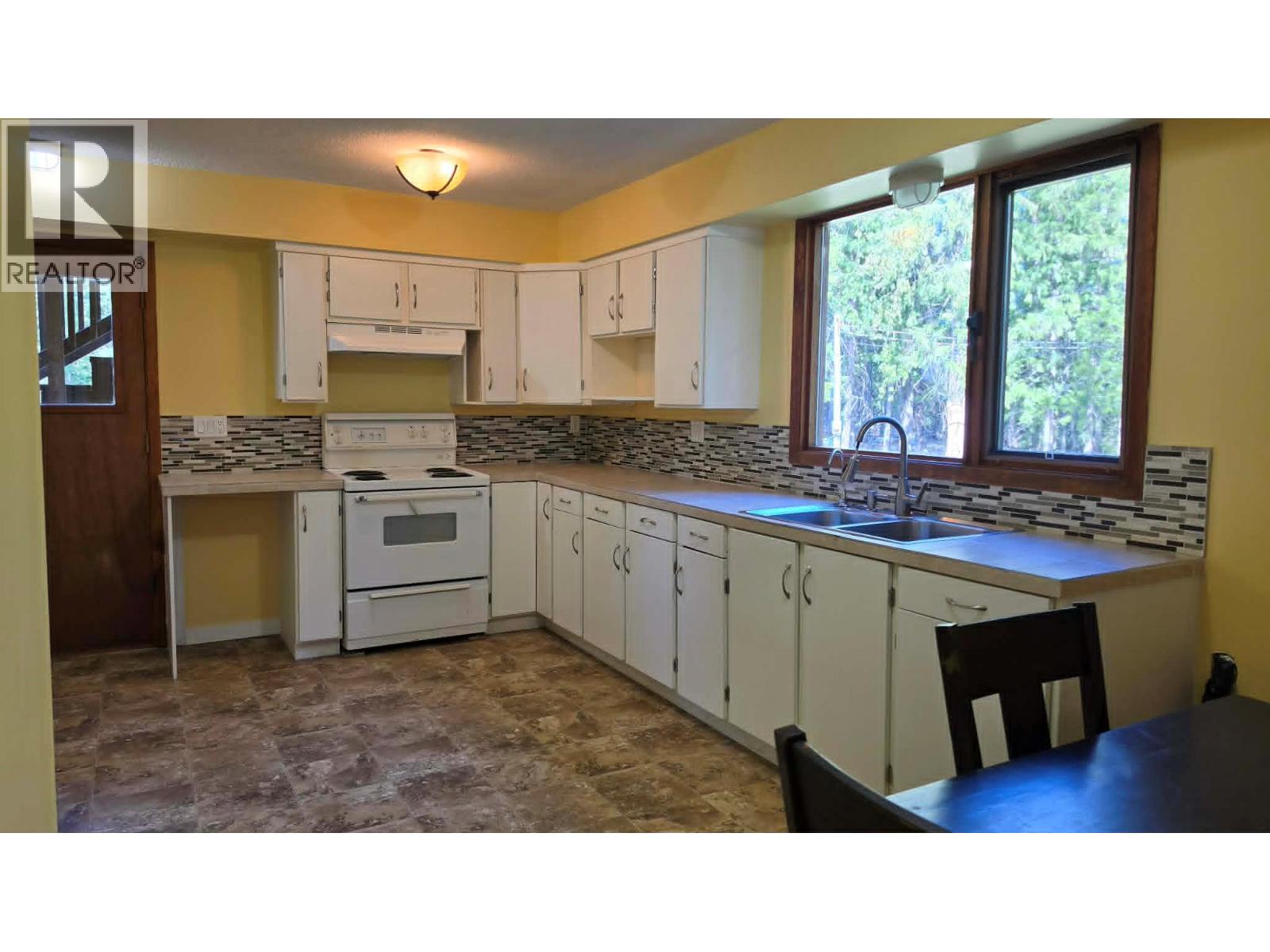 63 Begbie Road - 75