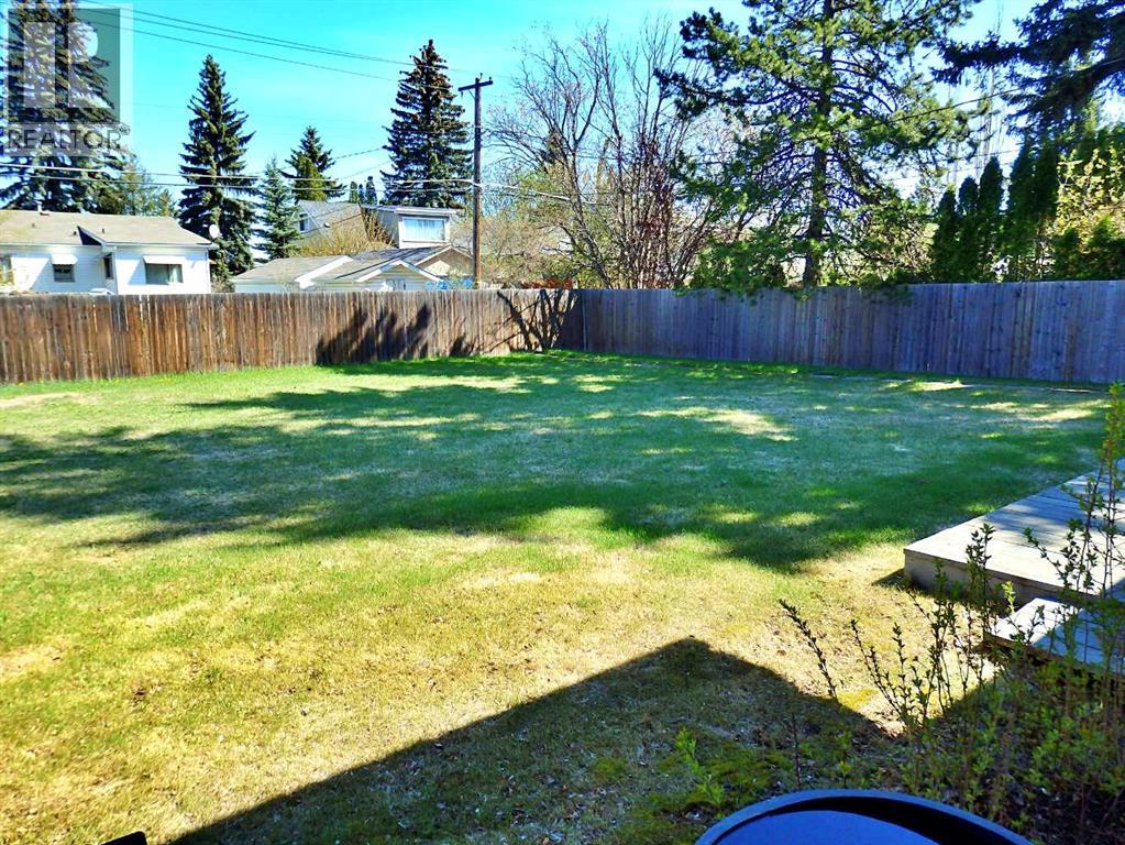5408 50 Avenue - 2