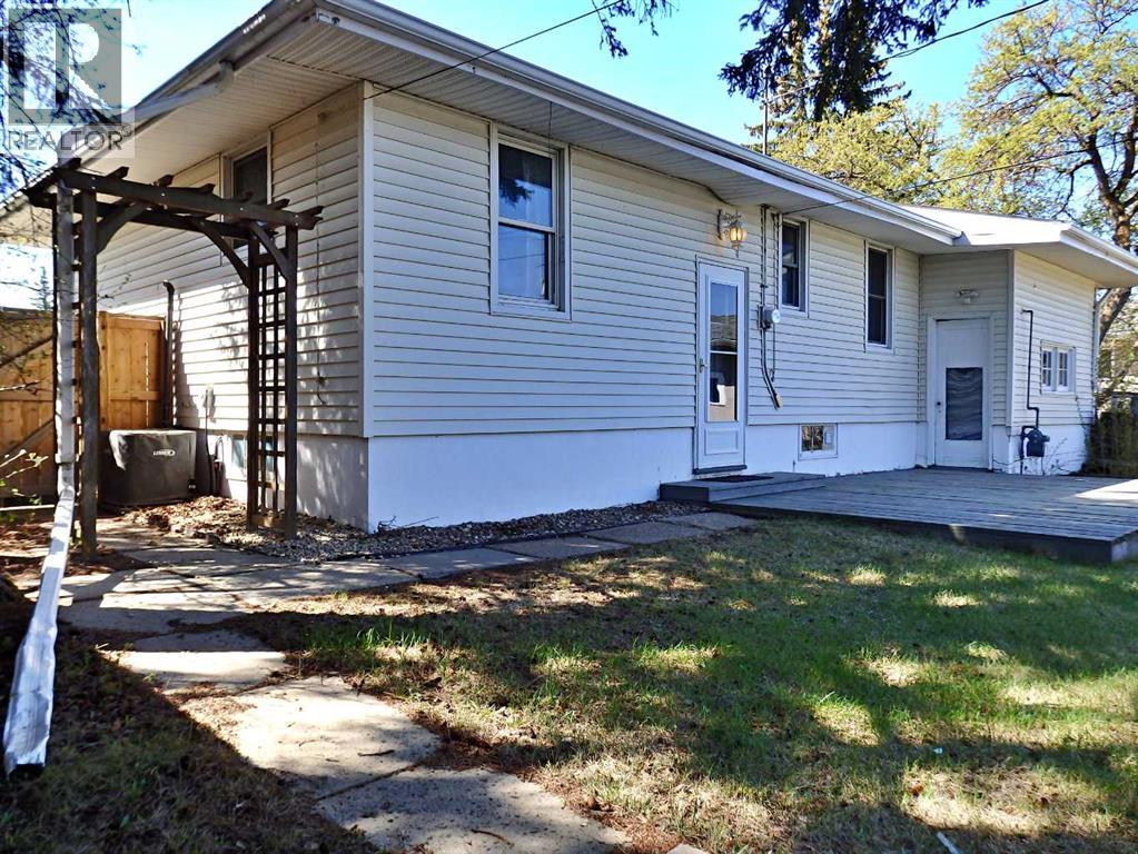 5408 50 Avenue - 5
