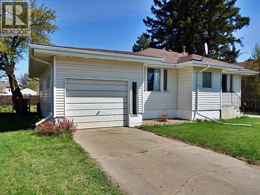5408 50 Avenue - 6