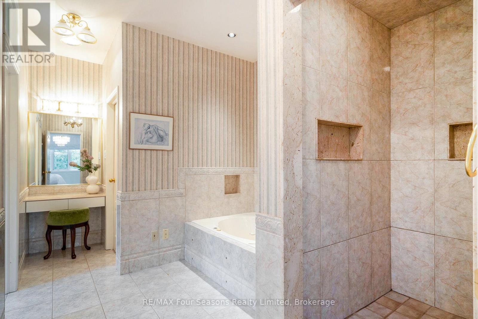 149 ASPEN WAY - 23
