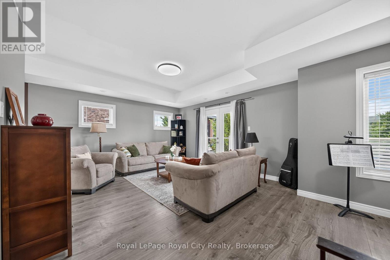 #30 39 KAY CRESCENT - Image 13