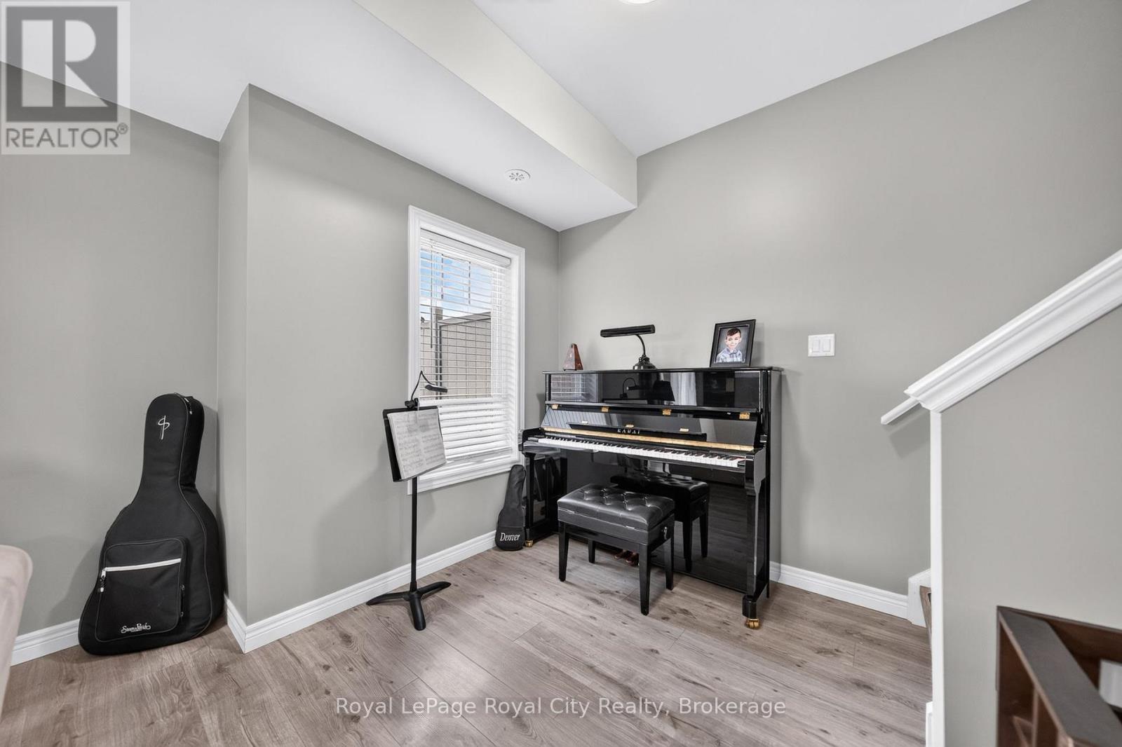 #30 39 KAY CRESCENT - Image 31