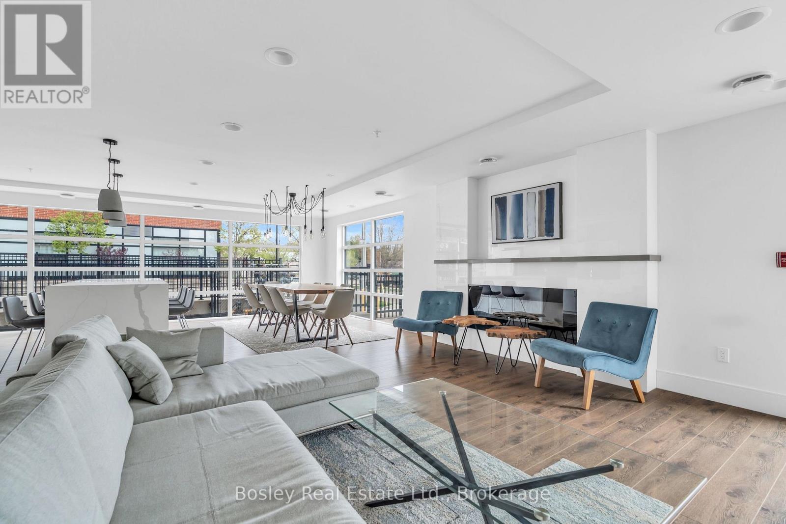 #412 155 ST LEGER STREET - 17