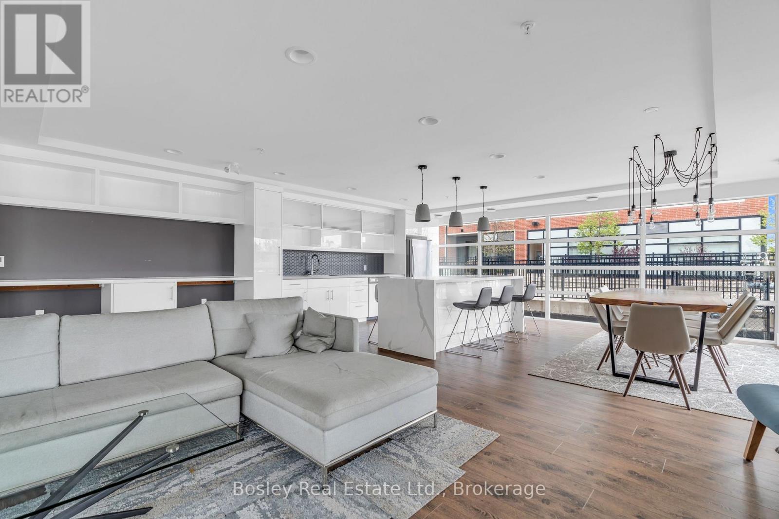 #412 155 ST LEGER STREET - 18