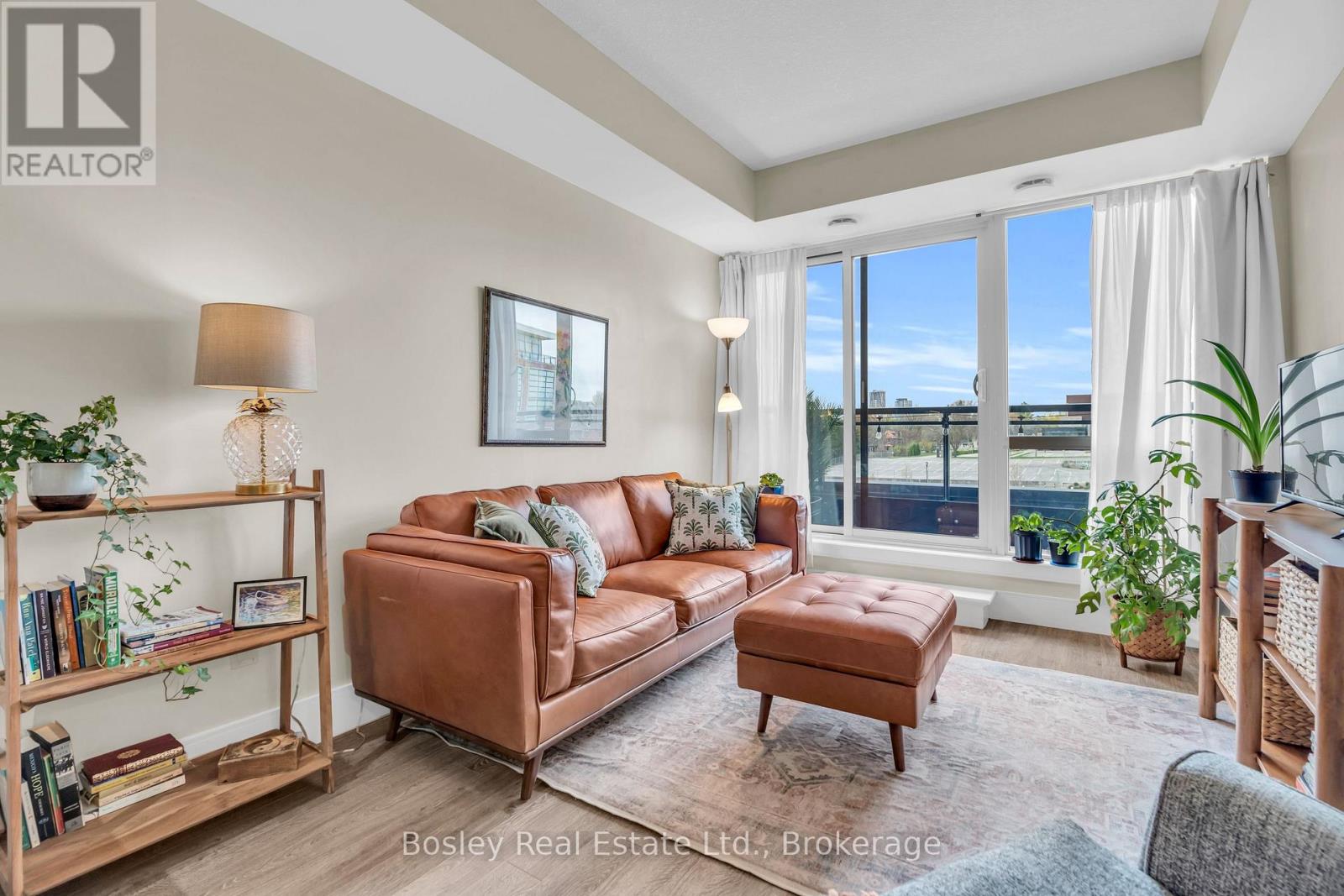 #412 155 ST LEGER STREET - 8