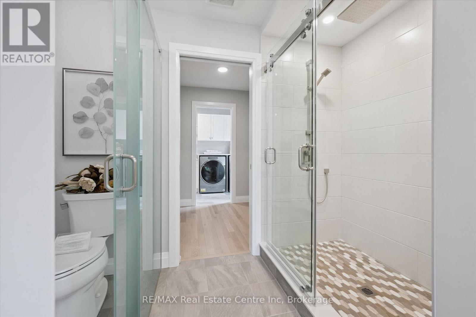 33 WATERLOO STREET - Image 15
