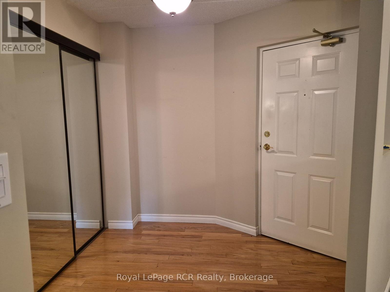 #102 536 11TH AVENUE - 5
