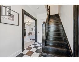 Bathroom - 87 University Avenue W, Guelph, ON N1G1P1 Photo 6