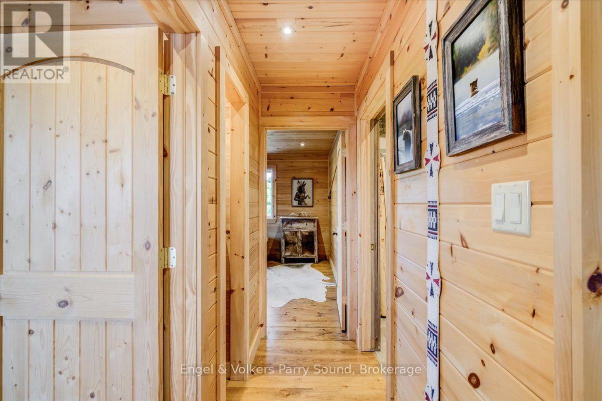 4 263 C (LANGHORN) ISLAND - 16