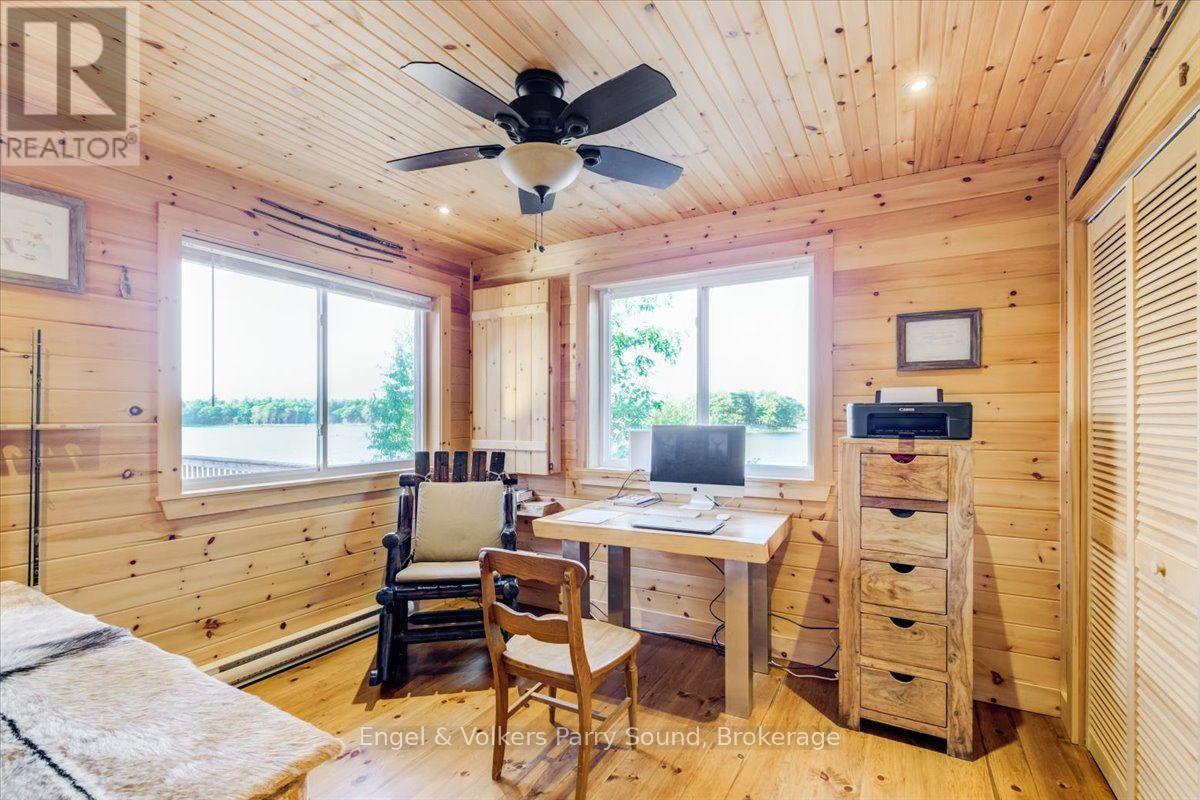 4 263 C (LANGHORN) ISLAND - 17
