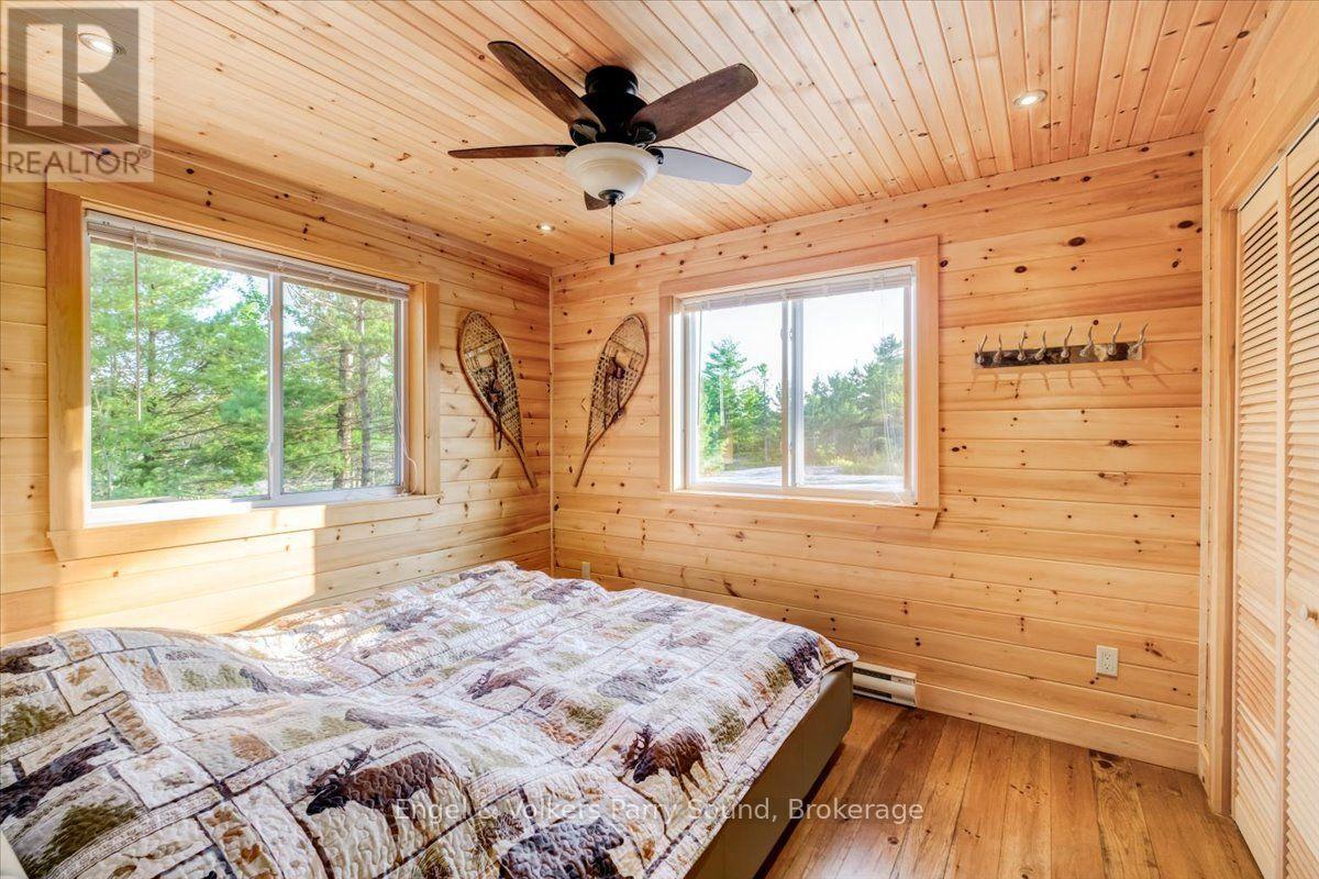 4 263 C (LANGHORN) ISLAND - 27