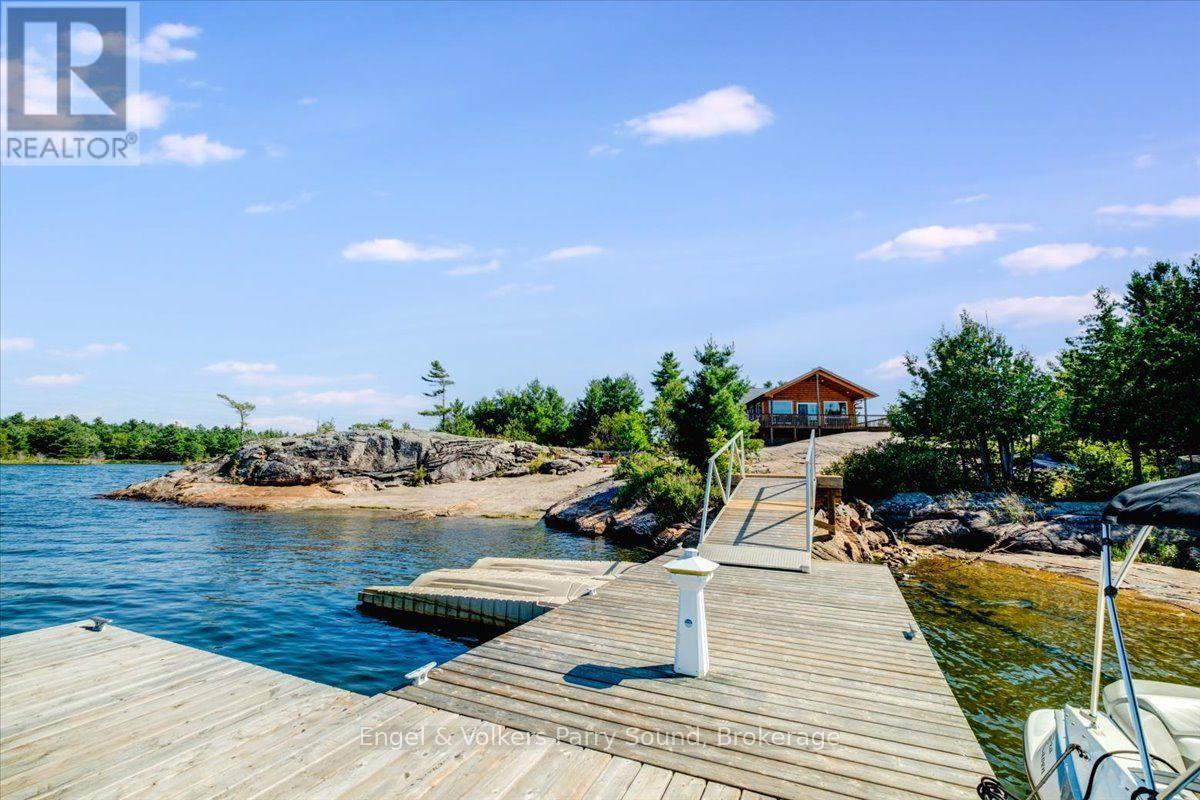 4 263 C (LANGHORN) ISLAND - 44