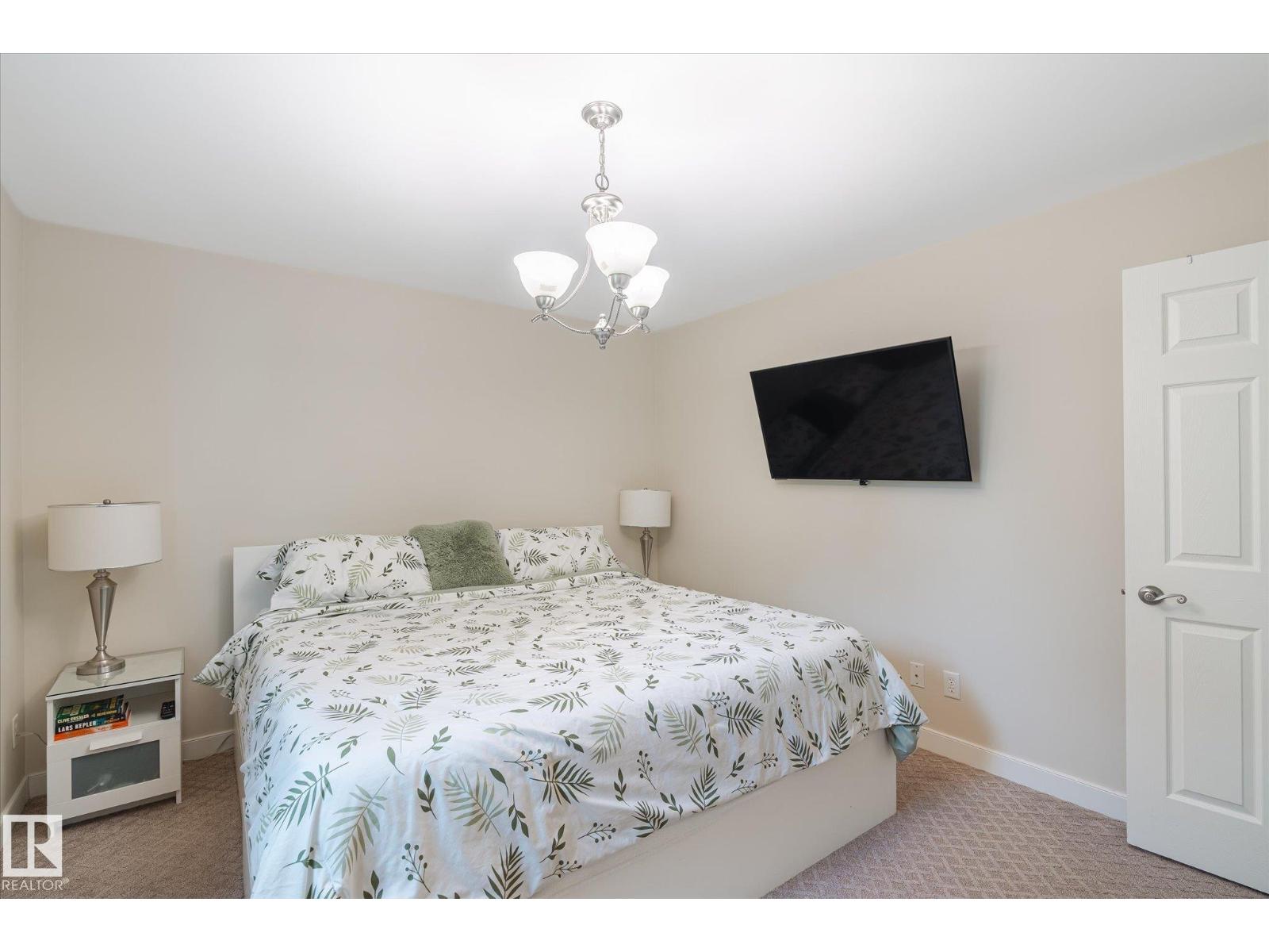 10339 36A AV NW - 25