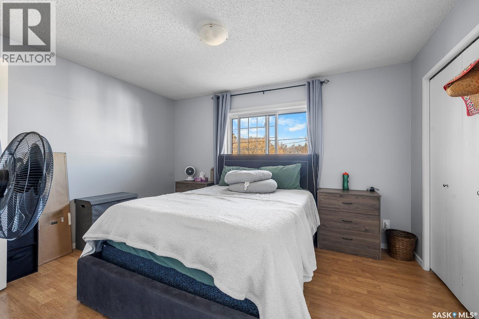 #4008 DEWDNEY AVENUE - 10