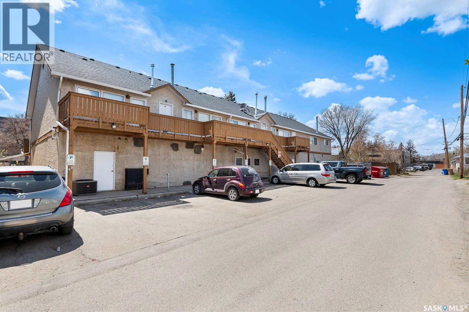 #4008 DEWDNEY AVENUE - 3