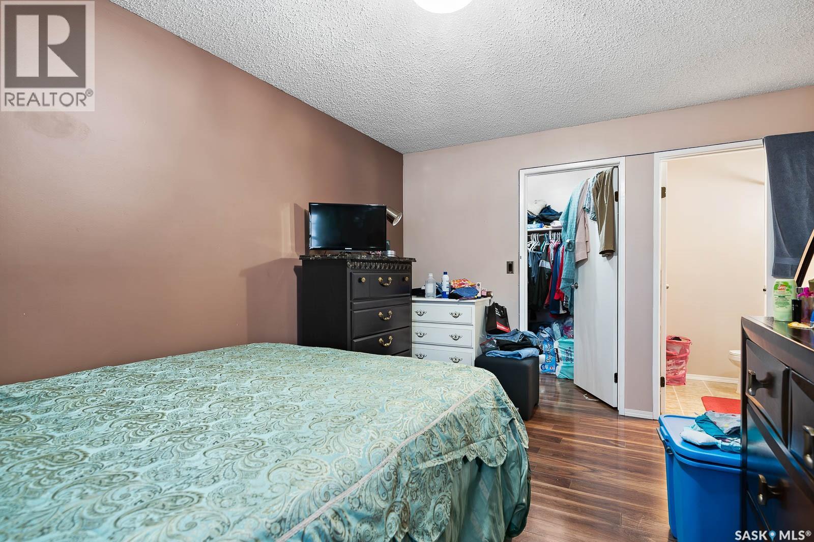 #4008 DEWDNEY AVENUE - 17