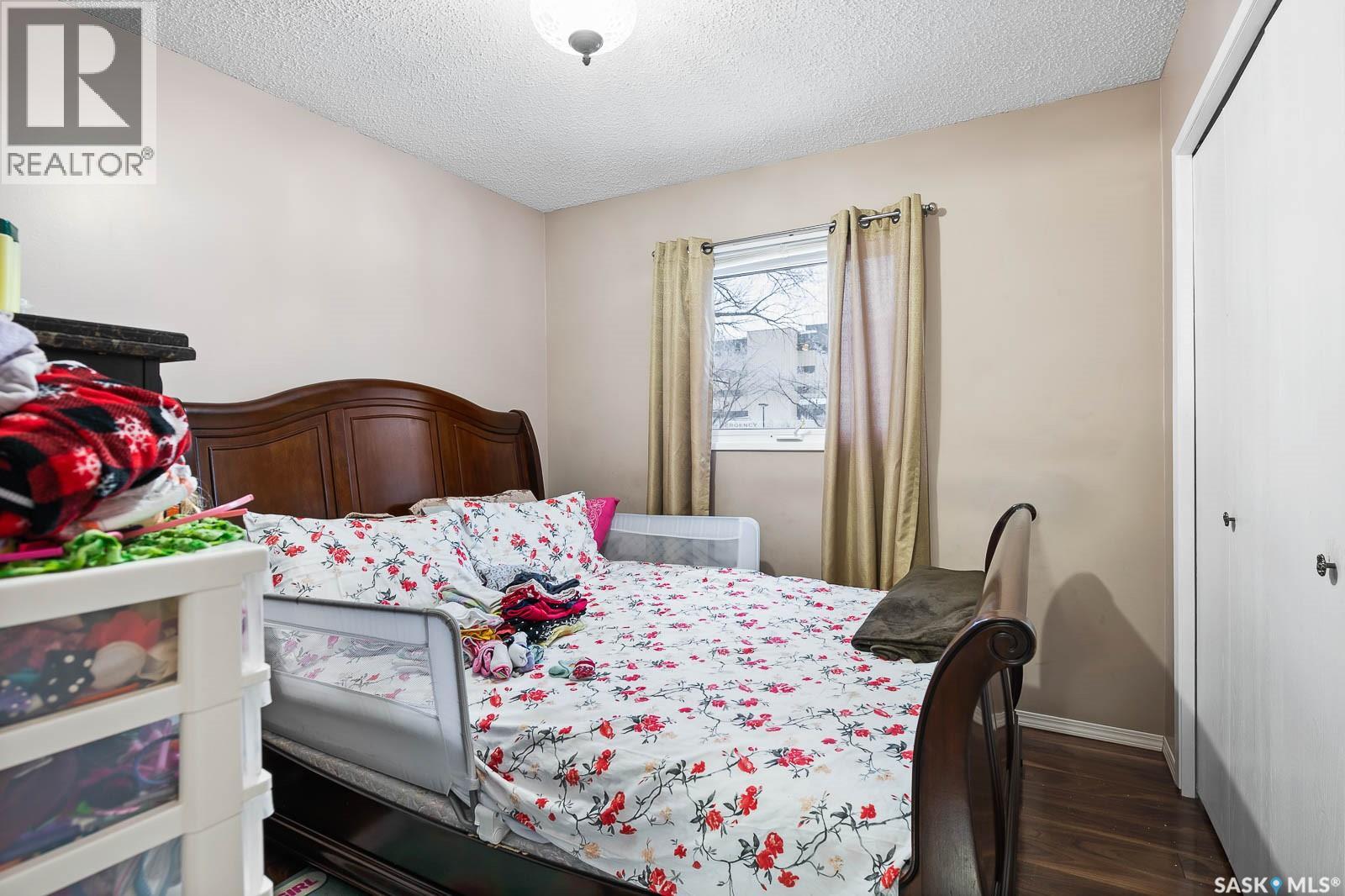 #4008 DEWDNEY AVENUE - 19