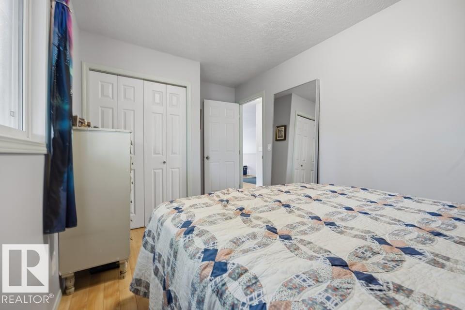 9530 122 AV NW - 19