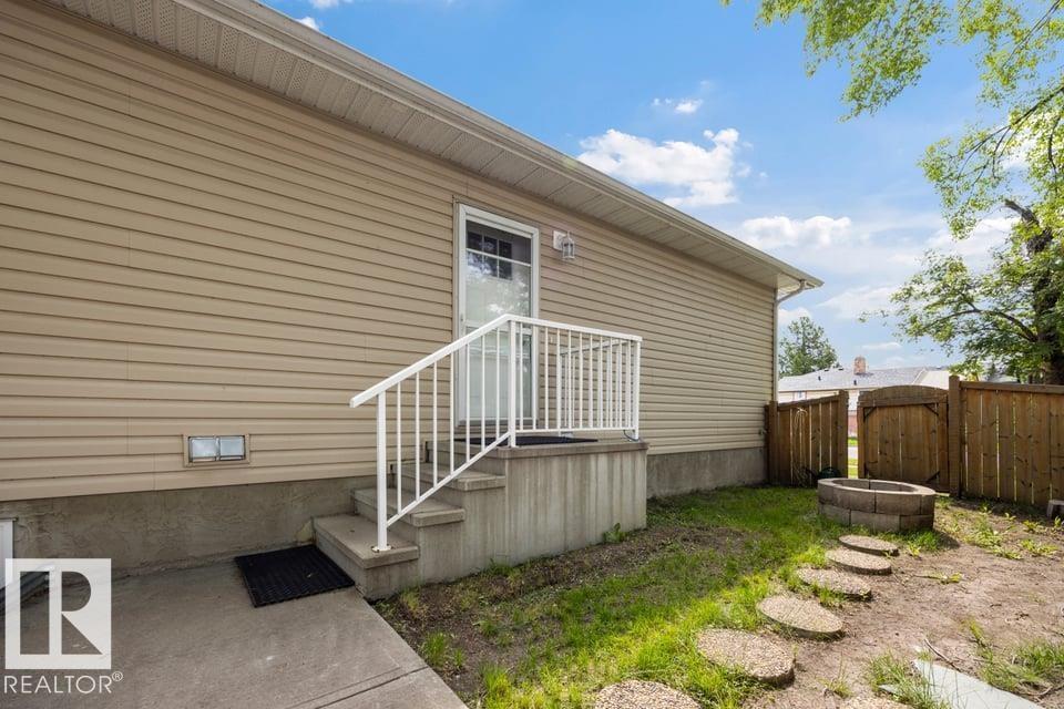 9530 122 AV NW - 28