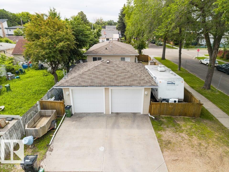 9530 122 AV NW - 34