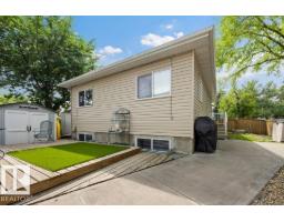 Bedroom 3 - 9530 122 Av Nw, Edmonton, AB T5G0T6 Photo 6