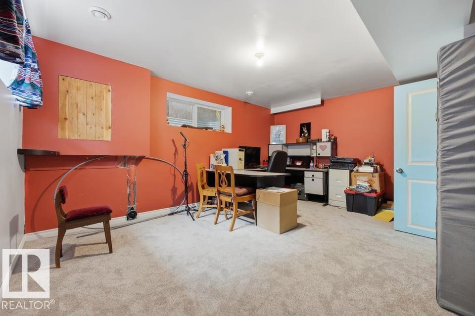 9530 122 AV NW - 26