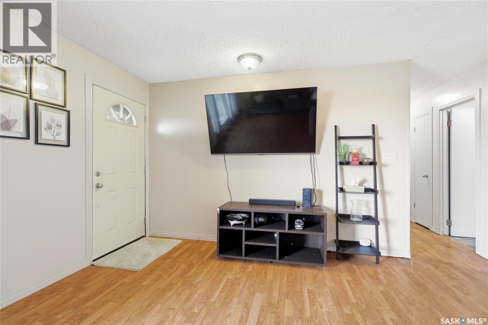 251 Sangster BOULEVARD - 11