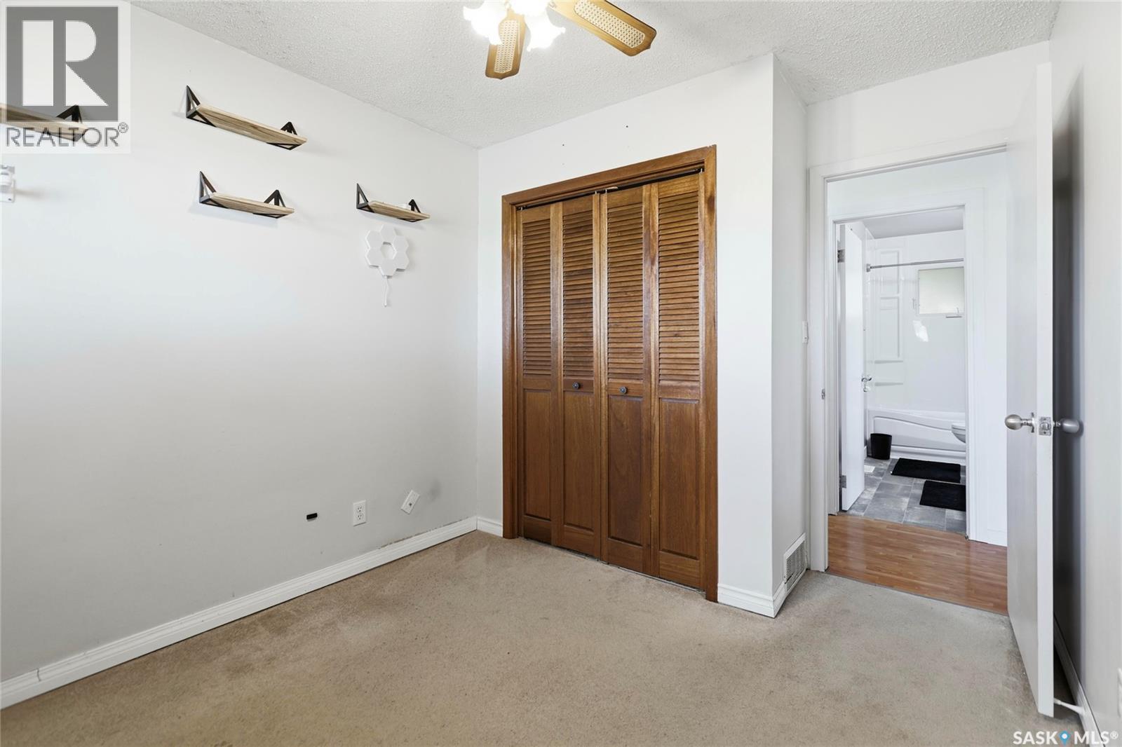 251 Sangster BOULEVARD - 15