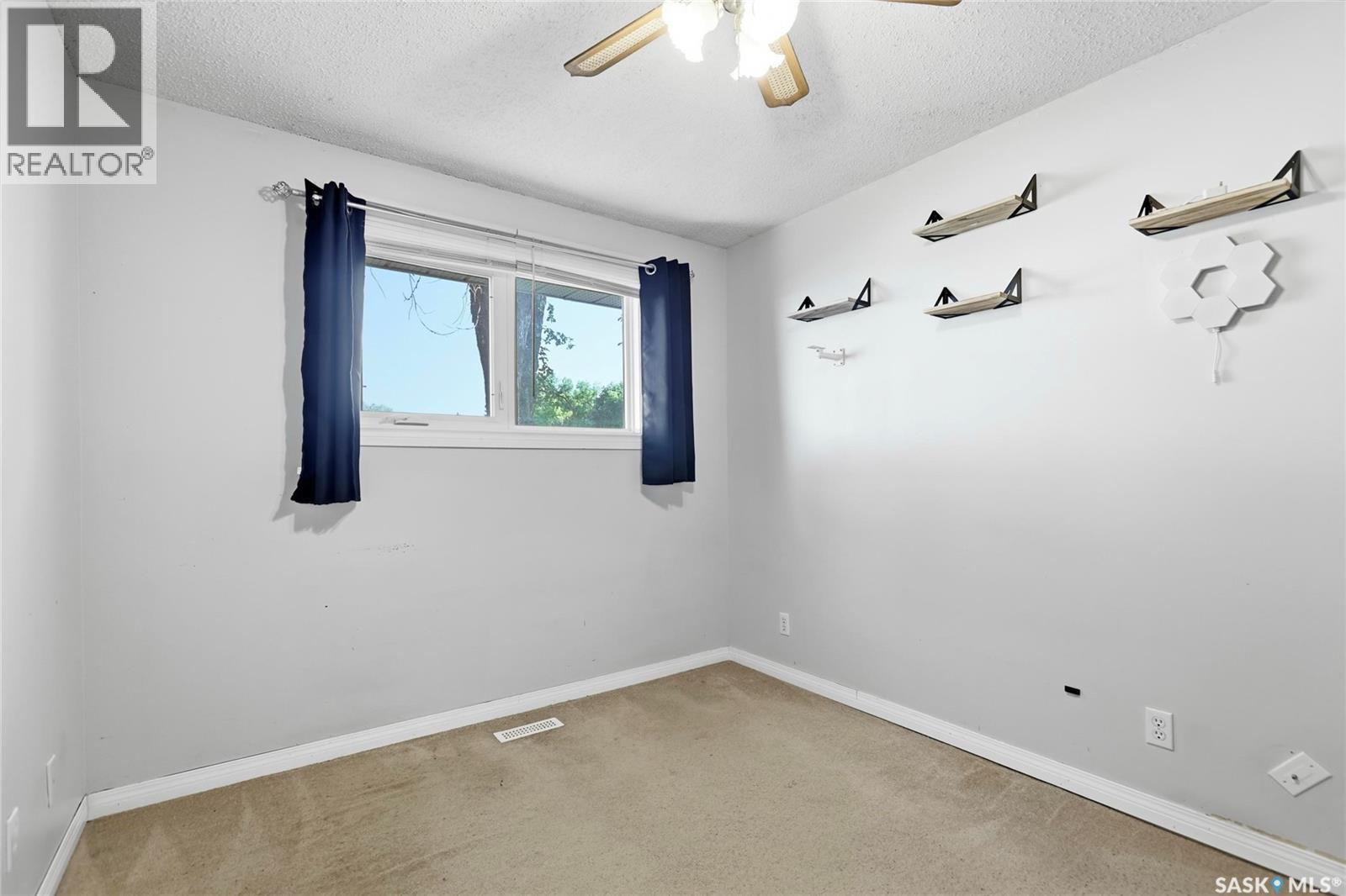 251 Sangster BOULEVARD - 14