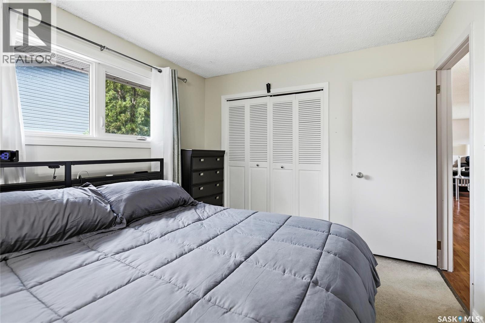 251 Sangster BOULEVARD - 13