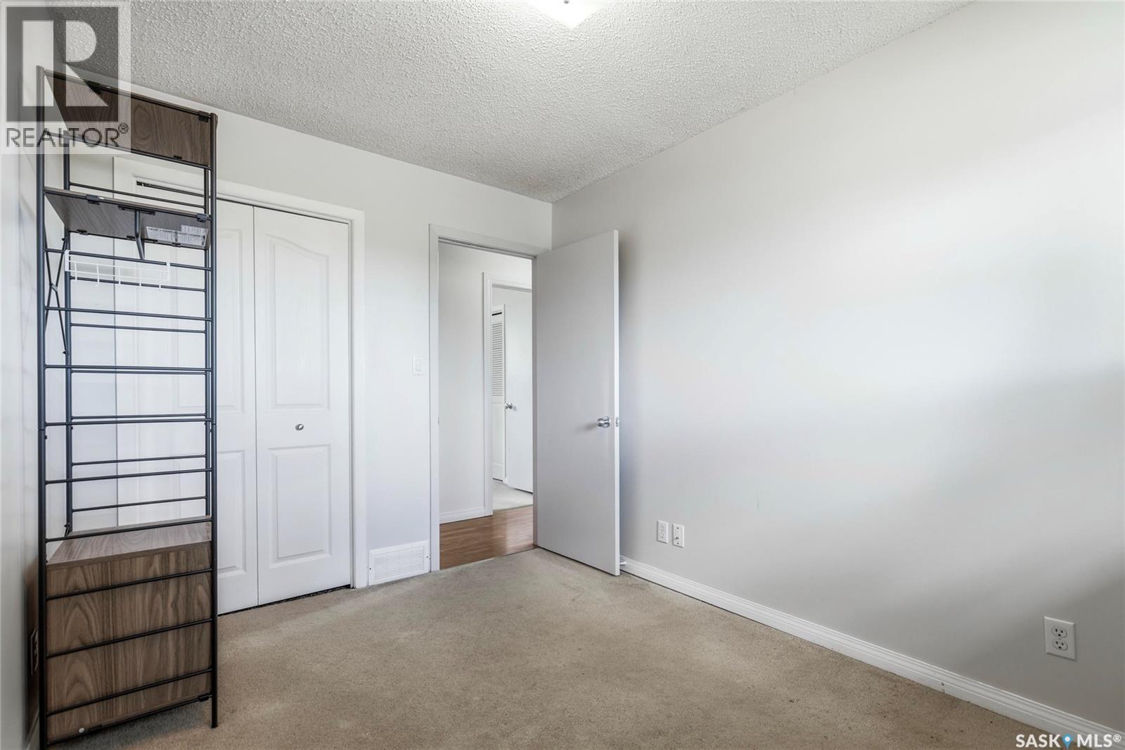 251 Sangster BOULEVARD - 18
