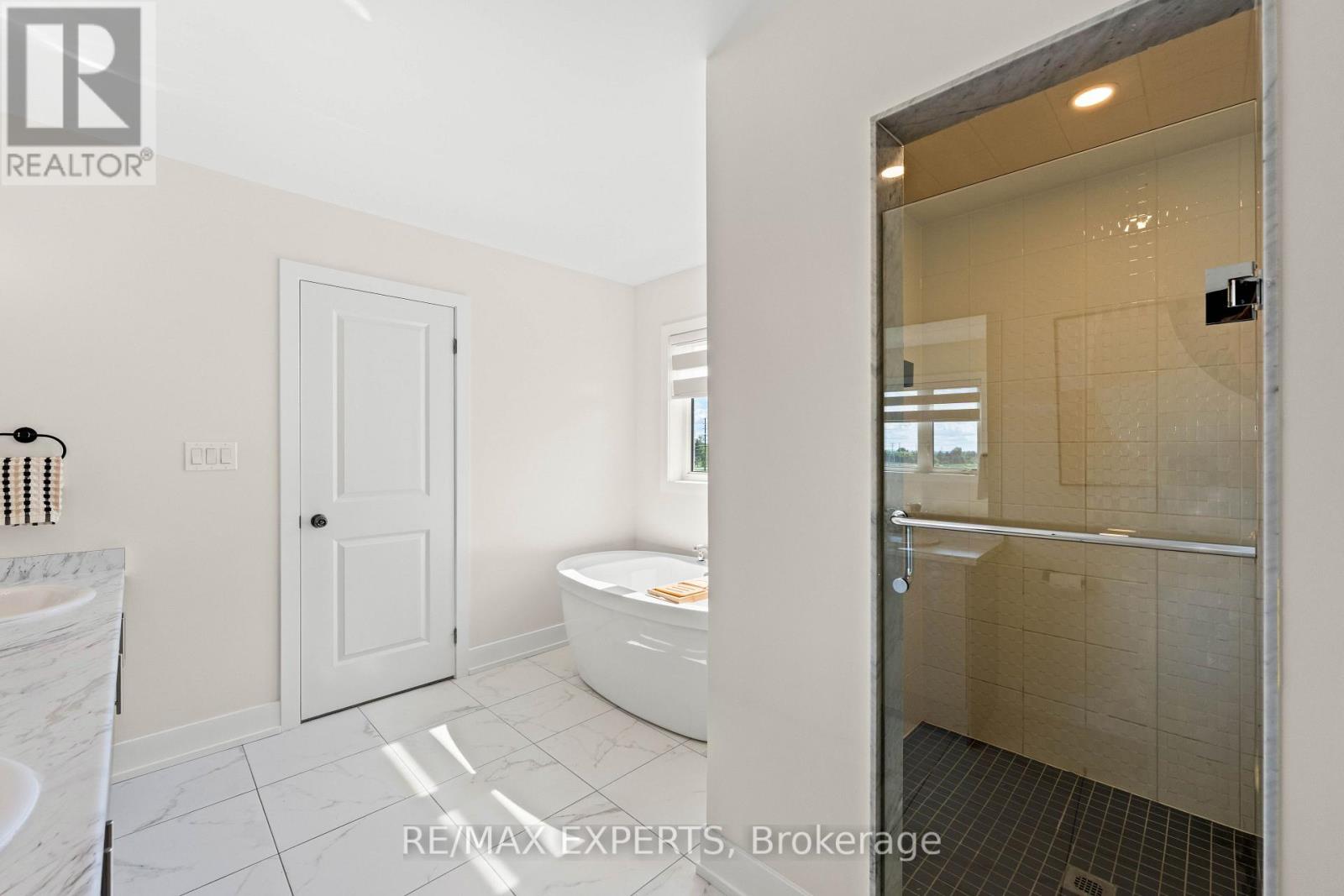 10 LAWRENCE D. PRIDHAM AVENUE - 24