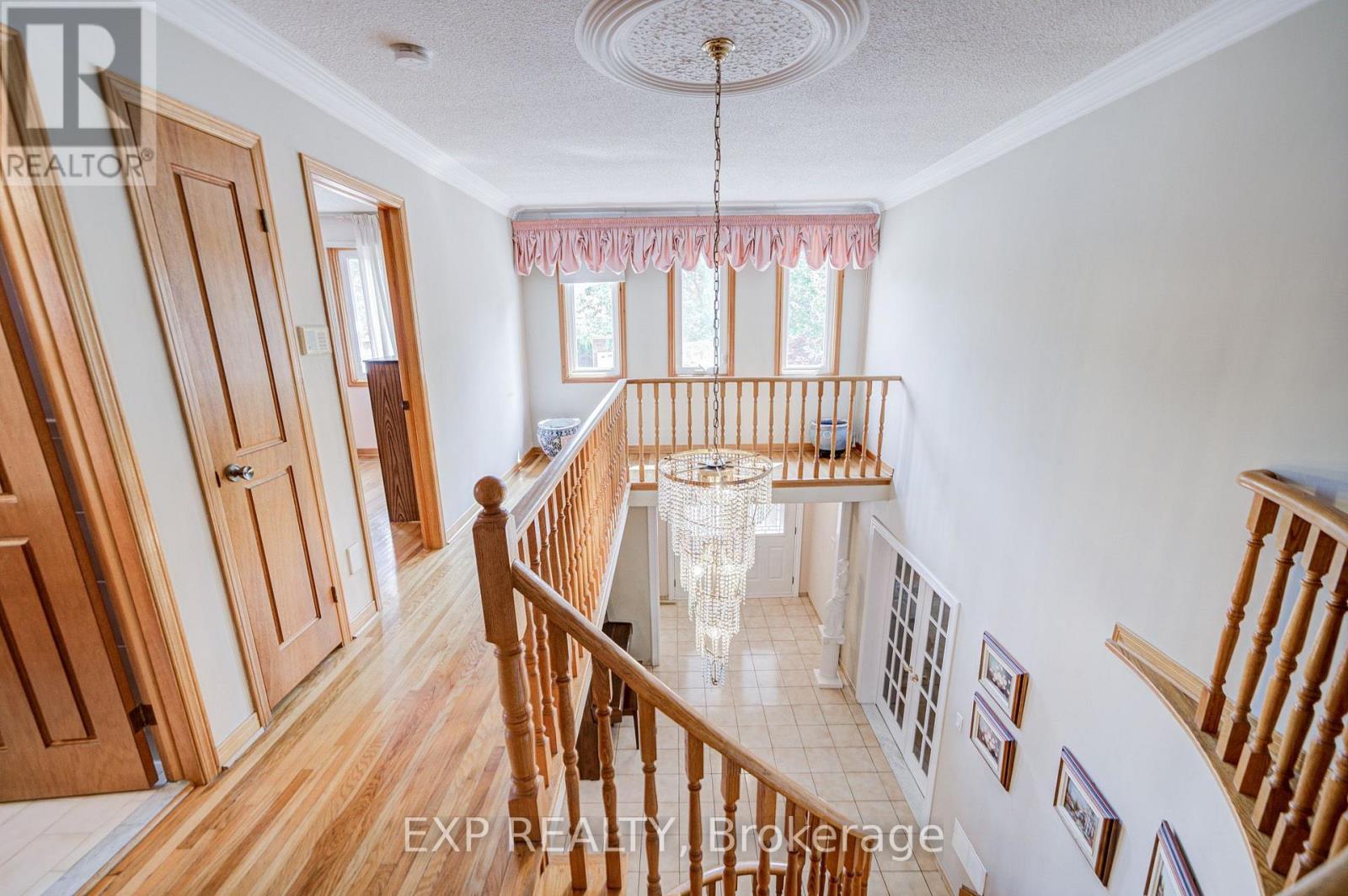 46 EDEN AVENUE - 18