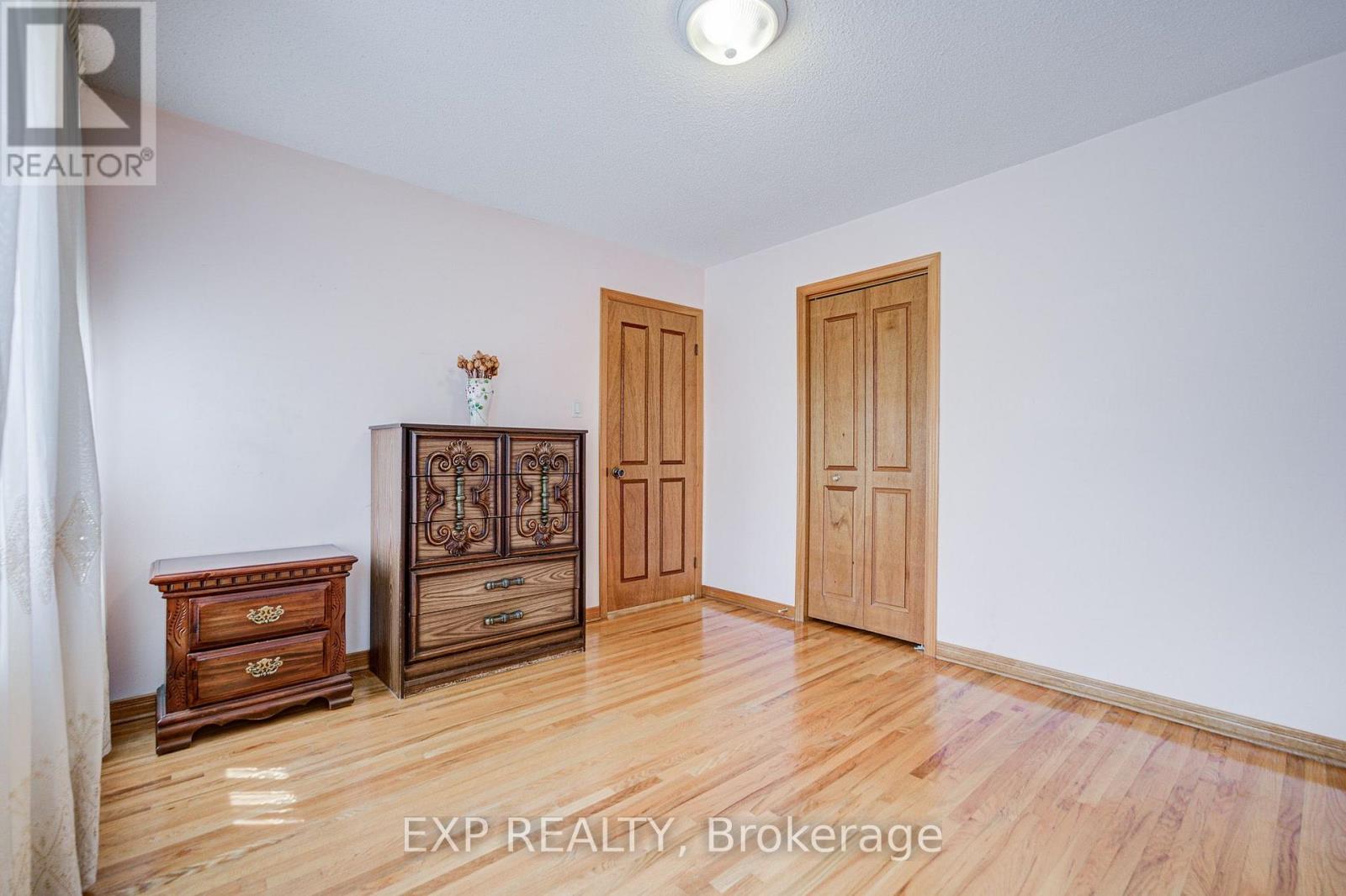 46 EDEN AVENUE - 20