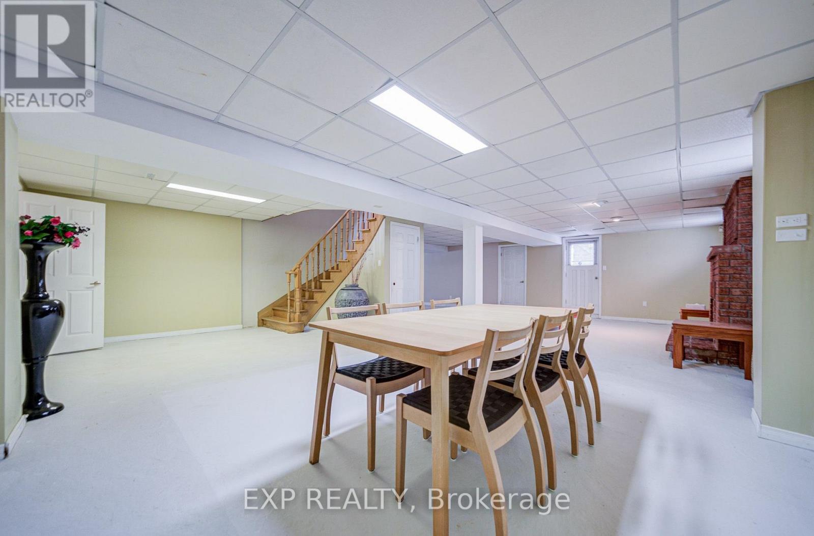 46 EDEN AVENUE - 27